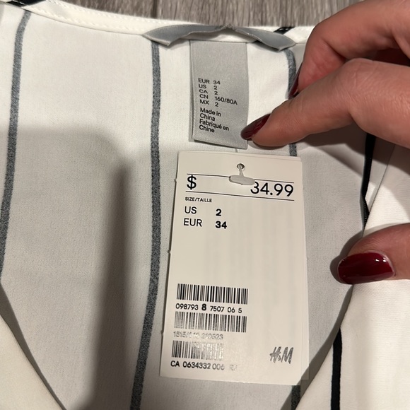 Black and White Striped H&M Blouse - Picture 2 of 5